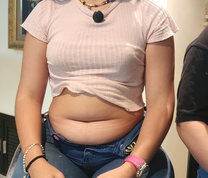 I look a bit serious here, but I was actually happy with my full belly haha 😄